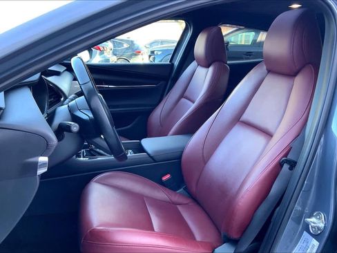 Used 2023 MAZDA MAZDA3 s image 9