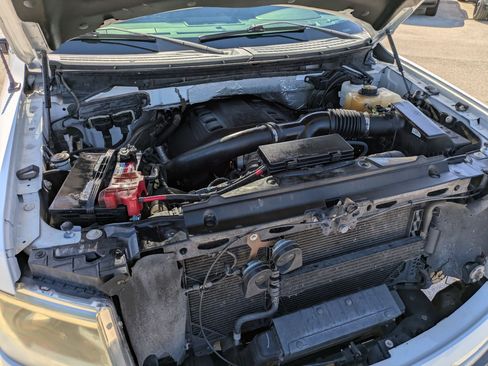 Used 2013 Ford F150 Platinum image 30