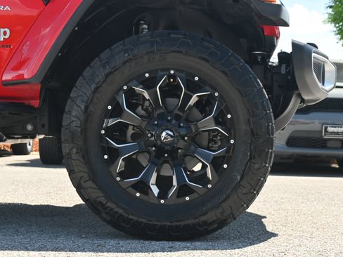 Used 2024 Jeep Wrangler Sahara w/ Safety Group AWD/4WD image 13