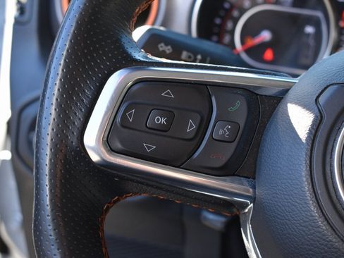 Used 2022 Jeep Gladiator Mojave w/ LED Lighting Group image 16