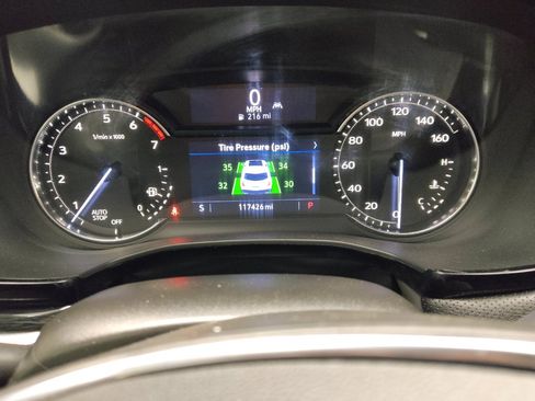 Used 2020 Cadillac XT5 Premium Luxury FWD image 23