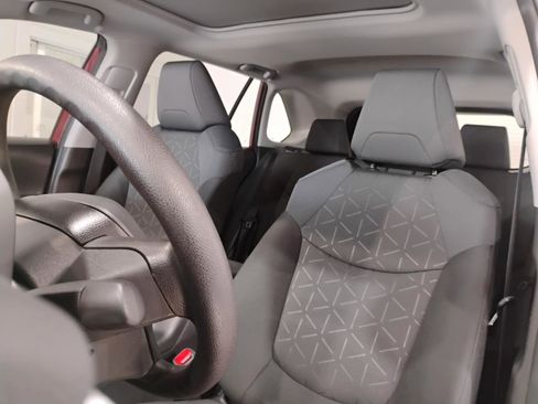 Used 2025 Toyota RAV4 XLE w/ Convenience Package image 14