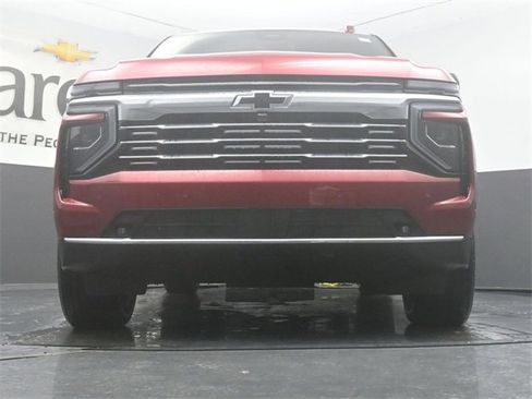 New 2025 Chevrolet Suburban Premier image 34