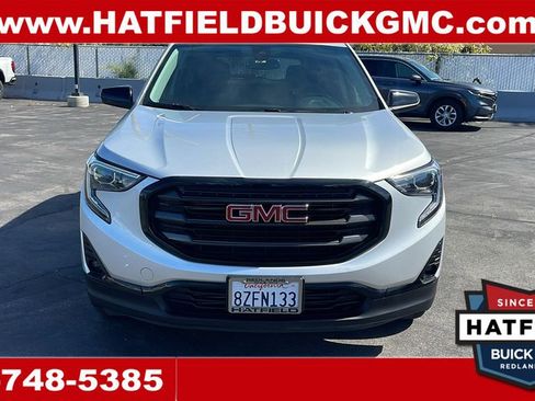 Used 2021 GMC Terrain SLT w/ Elevation Edition image 8