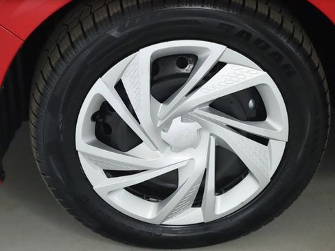 Certified 2024 Subaru Impreza 2.0i image 36