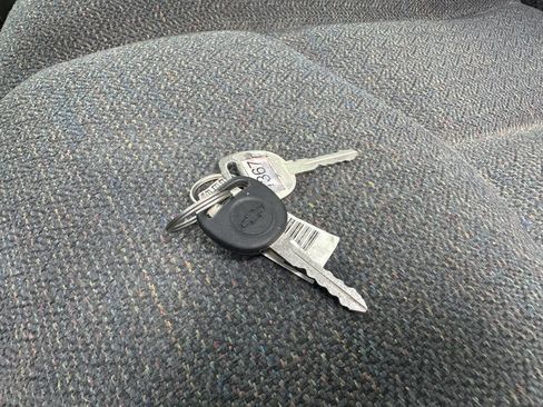 Used 2006 Chevrolet Silverado 3500 2WD Regular Cab image 26