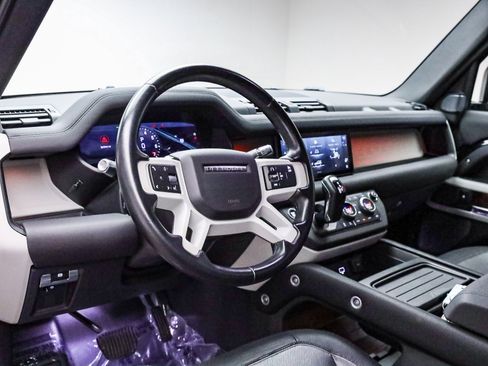Used 2021 Land Rover Defender 90 X-Dynamic S image 13