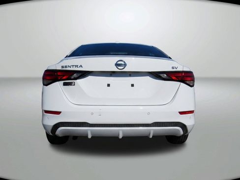 Used 2022 Nissan Sentra SV FWD image 8