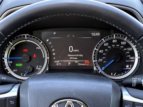 Certified 2025 Toyota Highlander XLE image 26