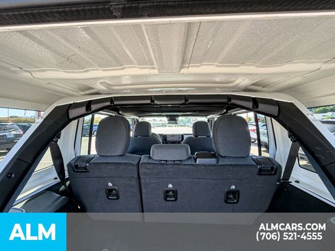 Used 2024 Jeep Wrangler Unlimited AWD/4WD image 26