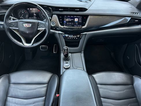 Used 2024 Cadillac XT6 Sport w/ LPO, Onyx Lite Package AWD/4WD image 12