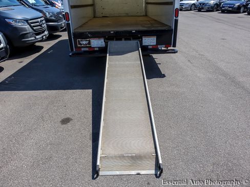 Used 2019 GMC Savana 3500 Extended w/ Driver Convenience Package image 18