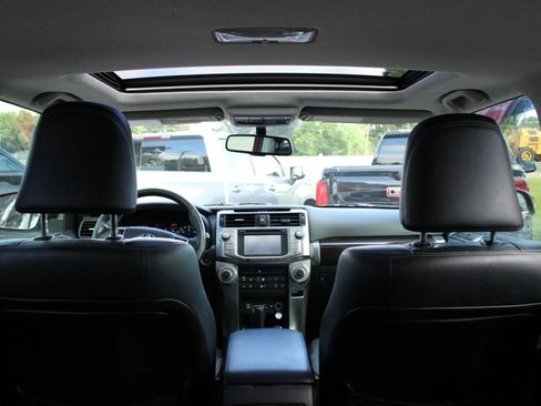 Used 2015 Toyota 4Runner 4WD image 12