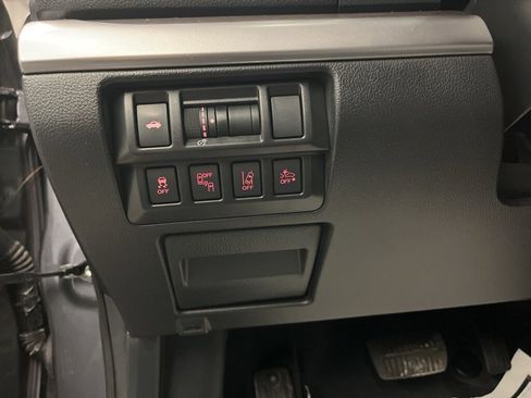 Used 2018 Subaru Legacy 3.6R Limited image 12