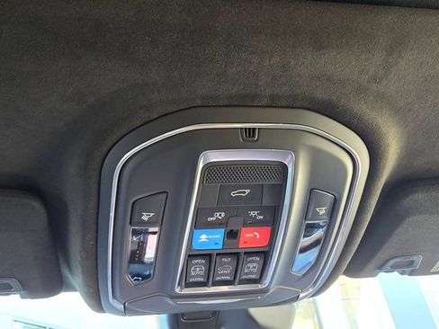 Used 2026 Jeep Grand Cherokee Summit w/ Obsidian Package AWD/4WD image 17