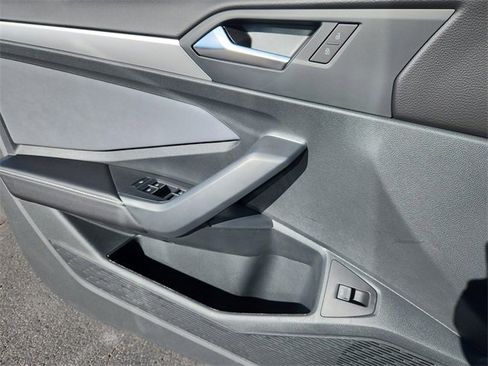 New 2026 Volkswagen Jetta SE image 6