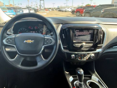 Certified 2020 Chevrolet Traverse LS FWD image 12