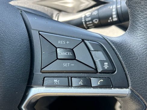 Used 2024 Nissan Sentra SV FWD image 26