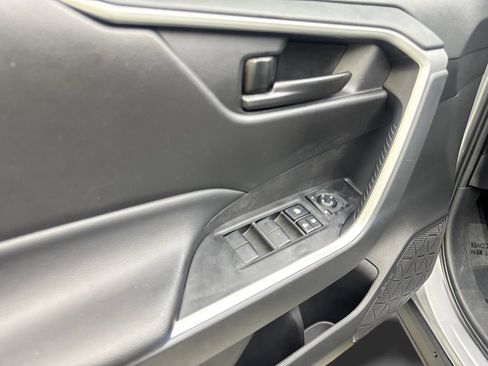Used 2024 Toyota RAV4 LE FWD image 33