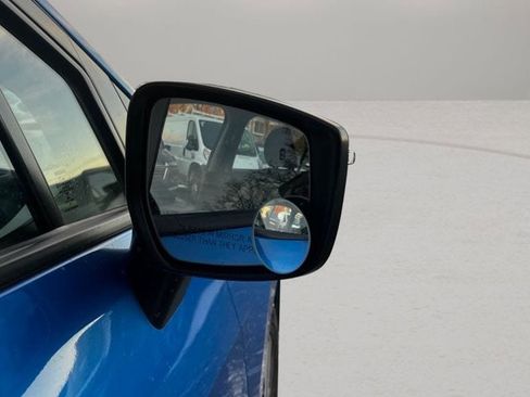 Used 2021 Nissan Versa SV image 25