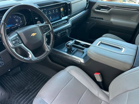 Used 2022 Chevrolet Silverado 1500 LTZ w/ LTZ Premium Package image 9