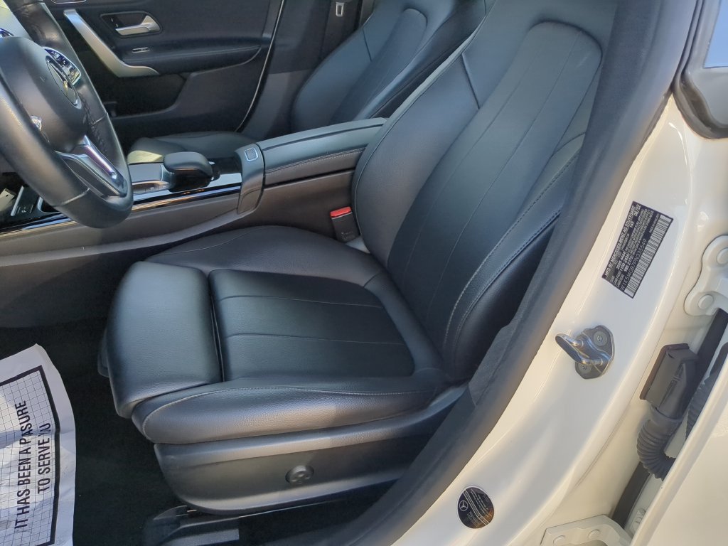 Used 2023 Mercedes-Benz CLA 250 w/ Premium Package image 21