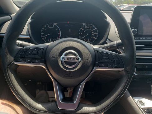 Used 2019 Nissan Altima 2.5 S FWD image 13