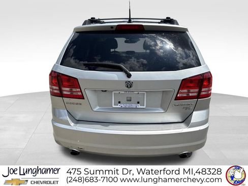 Used 2010 Dodge Journey R/T w/ Navigation & Sound Group I FWD image 4