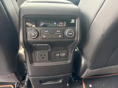 Used 2022 GMC Acadia AT4 w/ Preferred Package AWD/4WD image 25