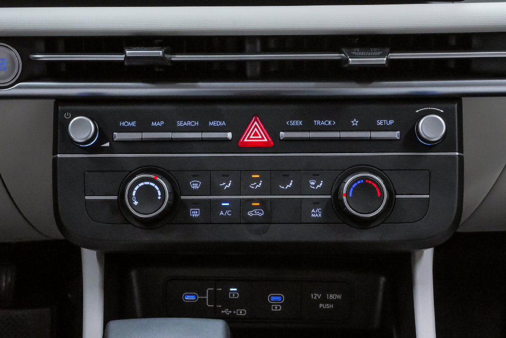 Certified 2026 Hyundai Tucson SE FWD image 17