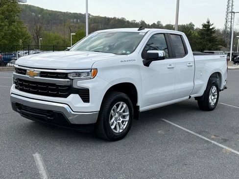 Certified 2023 Chevrolet Silverado 1500 LT AWD/4WD image 10