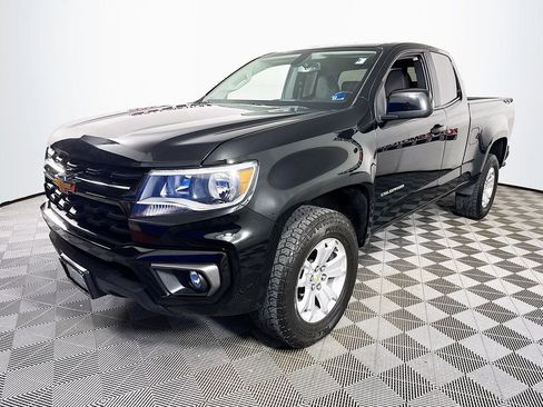 Used 2021 Chevrolet Colorado LT w/ LT Convenience Package image 3