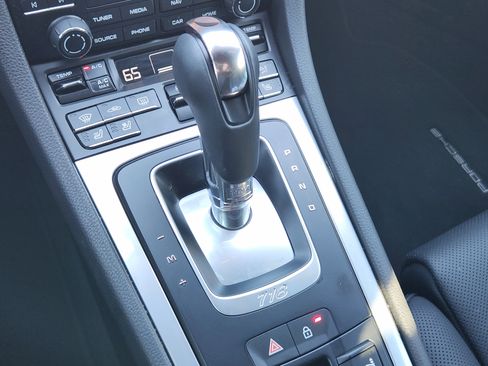 Used 2024 Porsche 718 Boxster image 23