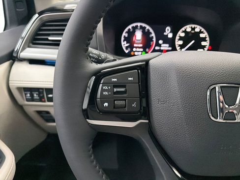 New 2026 Honda Odyssey Touring image 28