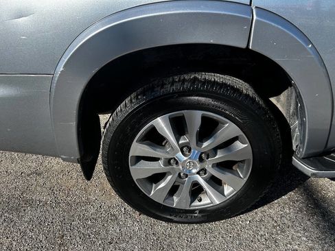 Used 2016 Toyota Sequoia Limited image 22