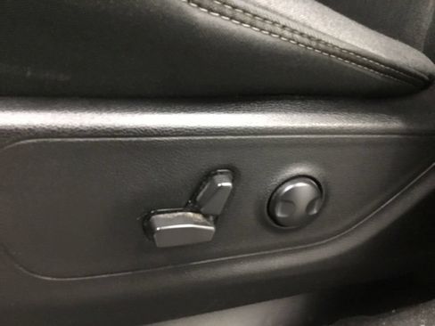Used 2022 RAM 1500 Big Horn AWD/4WD image 8