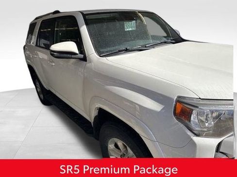 Used 2024 Toyota 4Runner SR5 Premium image 4