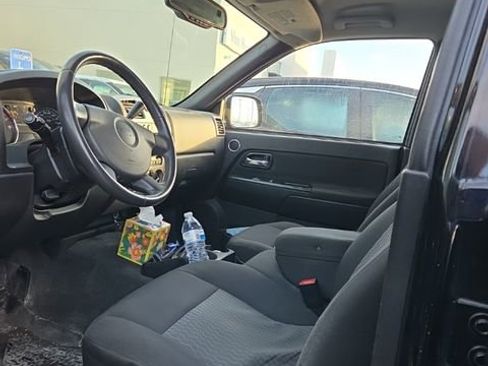 Used 2011 Chevrolet Colorado LT image 3