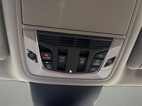 Used 2023 Acura MDX FWD w/ Technology Package image 27