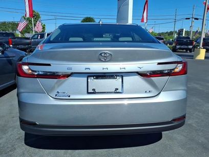 New 2026 Toyota Camry LE w/ Convenience Package