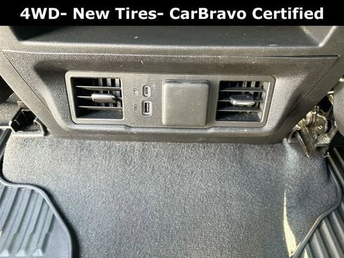 Used 2023 Chevrolet Silverado 1500 LT AWD/4WD image 22