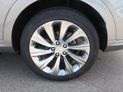 New 2025 Buick Envista Avenir image 21