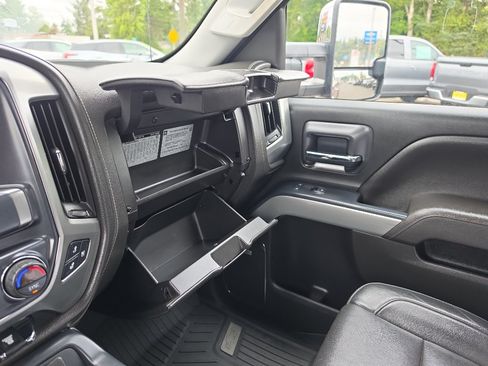 Used 2017 Chevrolet Silverado 3500 LTZ w/ Duramax Plus Package AWD/4WD image 27