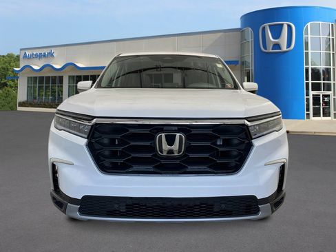 New 2025 Honda Pilot EX-L image 10