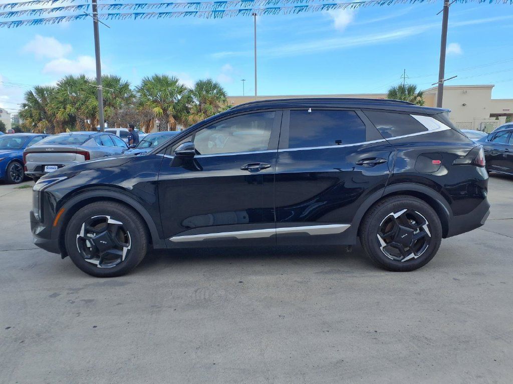 Certified 2026 Kia Sportage EX w/ EX Panorama Roof Package FWD image 5
