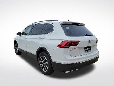 Used 2020 Volkswagen Tiguan SE w/ Panoramic Sunroof Package AWD/4WD image 3