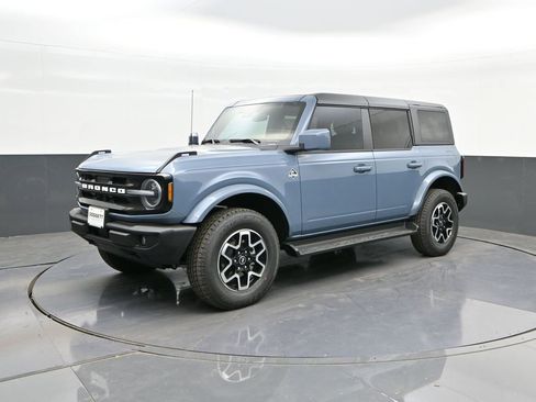 New 2025 Ford Bronco Outer Banks image 32