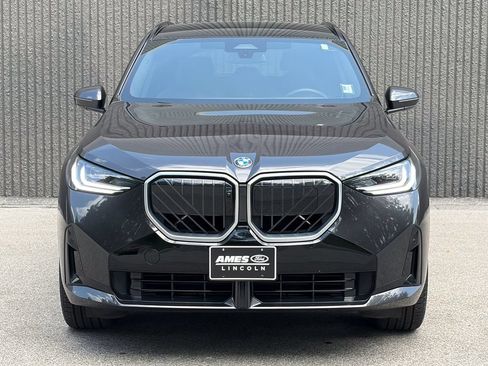 Used 2025 BMW X3 xDrive30i w/ Premium Package AWD/4WD image 3