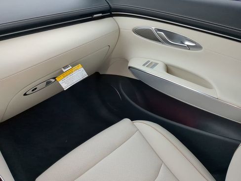 Used 2025 Genesis Electrified GV70 Advanced w/ Prestige Package image 16