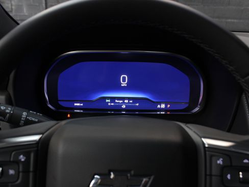 Used 2023 Chevrolet Suburban Z71 image 59